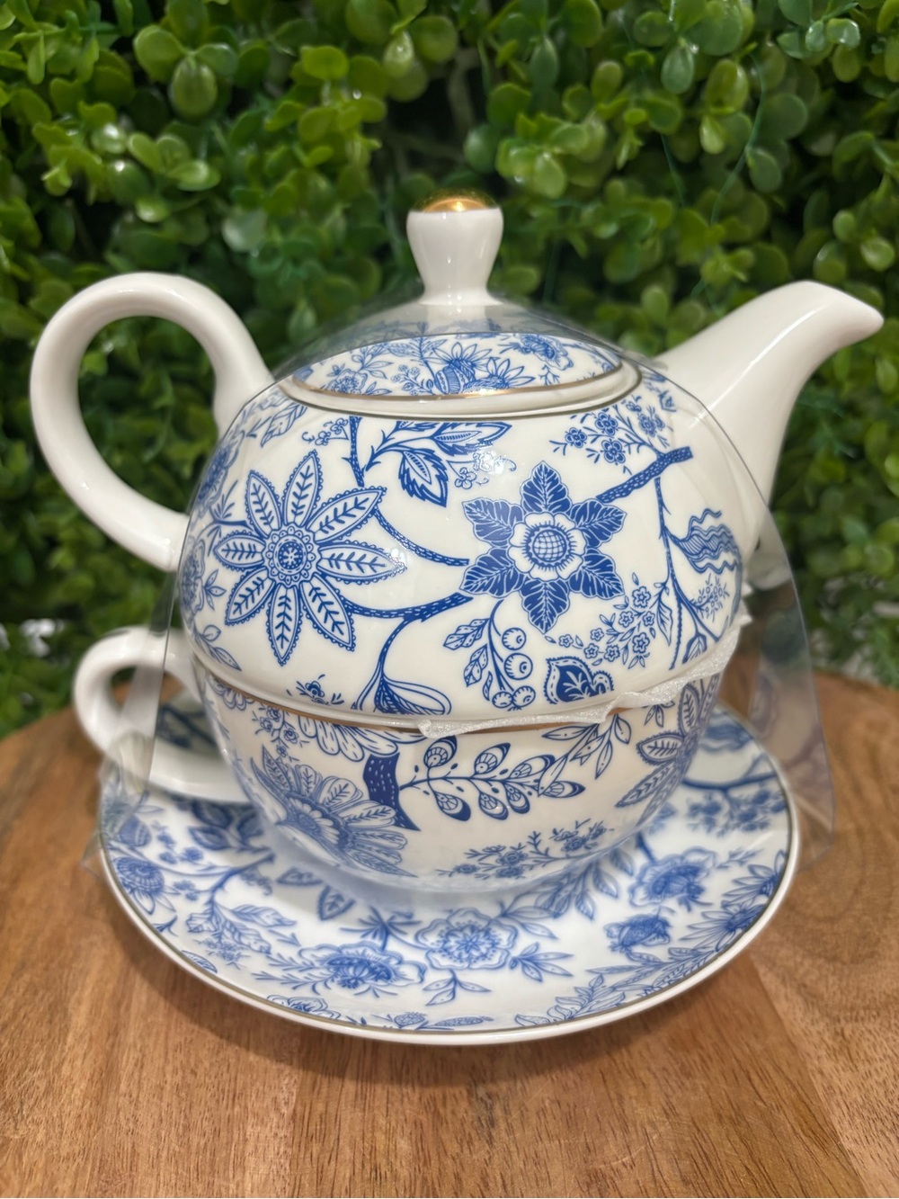 Grace Teaware NWT fine porcelain Blue & White Floral Teapot and Cup Set